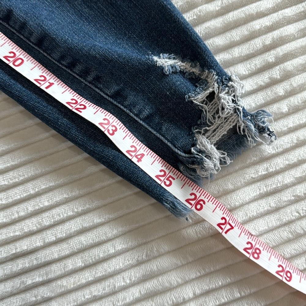 Judy Blue Distressed Jeans Fray Hem 0 / 24 Style# JB88425 - Picture 7 of 12
